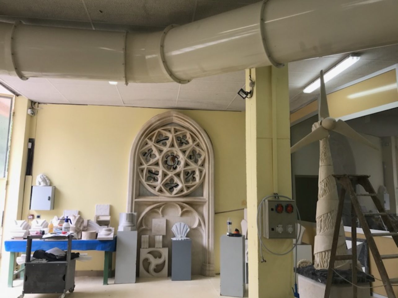 Gaine de ventilation et mobilier nettoyés en hauteur
